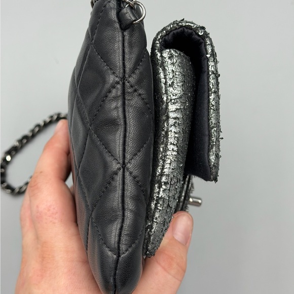 Chanel Mixed Metallic and lambskin double Pochette - Picture 6 of 13